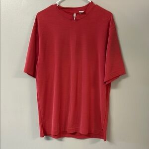 Casual Red Short Sleeve Tee with Crew Neck